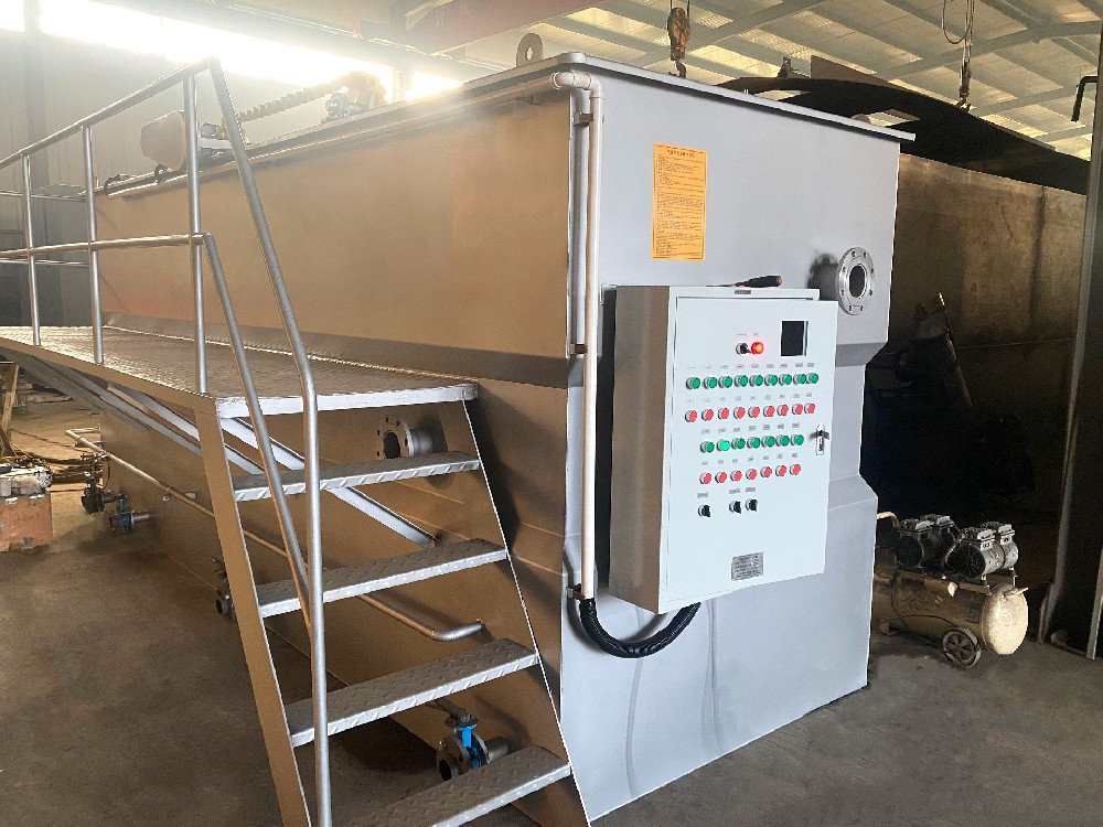 一體化污水處理設(shè)備助力餐廚廢水處理